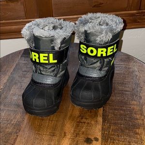 Sorel Toddler Snow Boots size 5